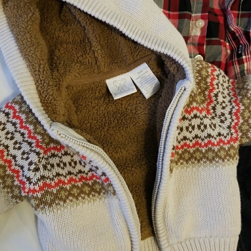 Outfits - Picture 2 of 4